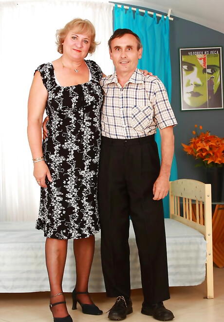 Deluxe grannie Evita in sex action 